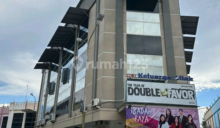 Gedung 4 Lantai Ruko Satelit Town Square Parkiran Luas 19m Nego