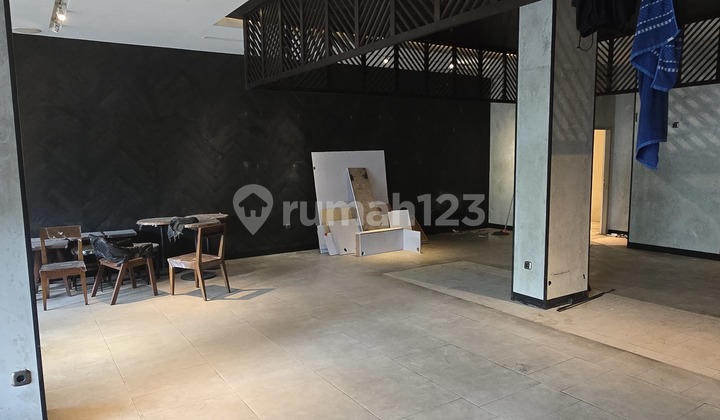 Row House. CCK. Doctor's Clinic Cafe. Office 2