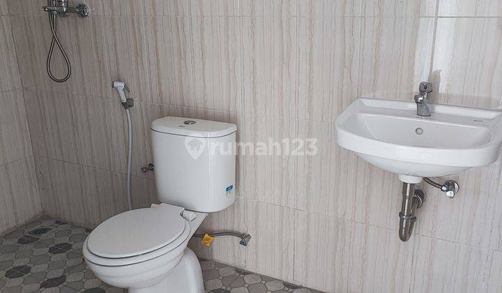 Rumah 2 Lantai Baru Dekat Gd Tempo Palmerah 12