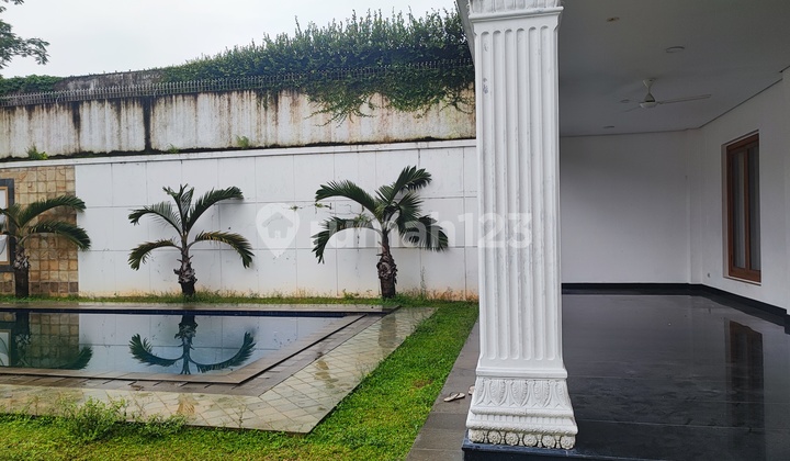 Rumah di Jalan Jeruk Purut 3 Lantai 1000 m2 bisa Home Office 4