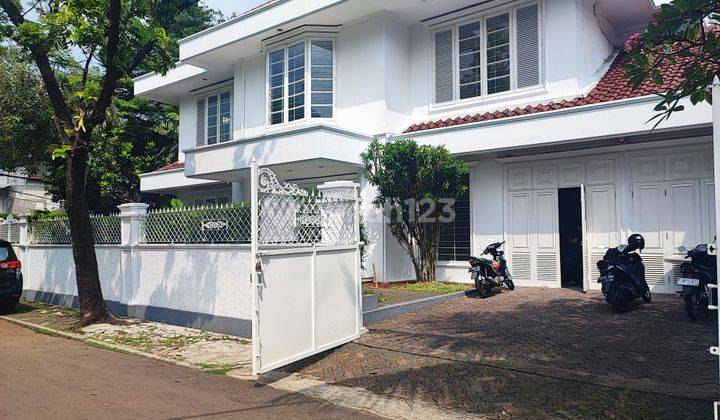 Rumah 2 Lantai di Dkt Senayan City Bagus 1