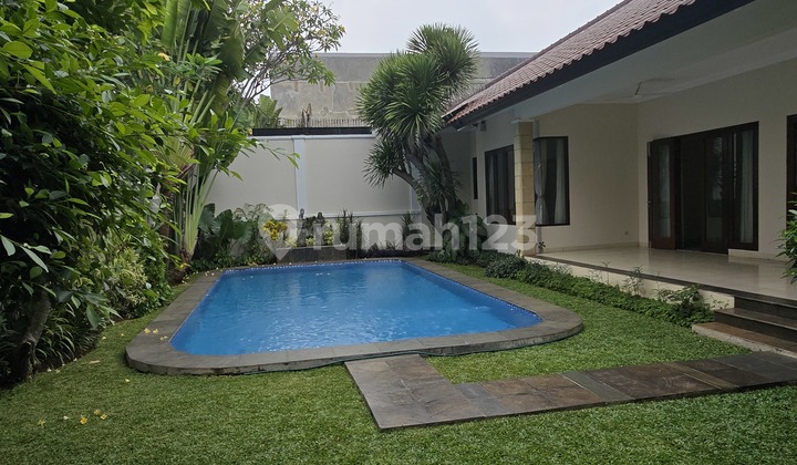 House.for.rent.east.kemang.near.hero 2