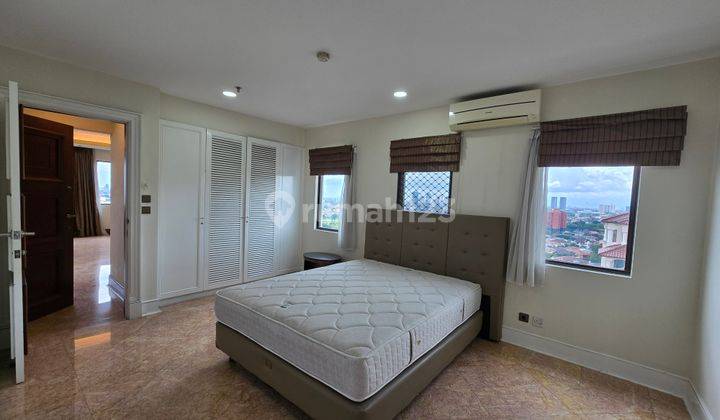 Penthouse Apartemen Bukit Golf Pondok.indah 2 Lt 2