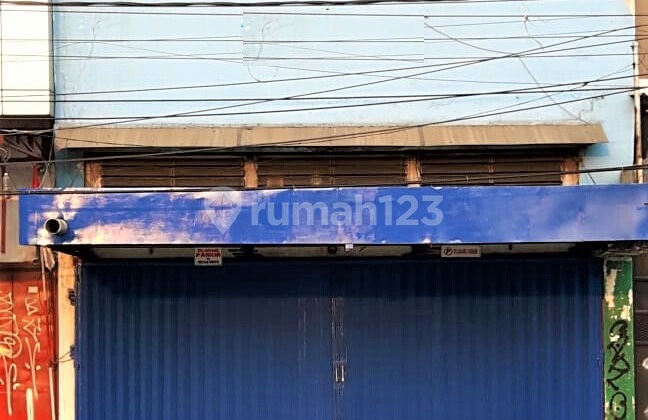 Ruko Lokasi Sangat Strategis di Kramat Raya Jakarta Pusat Ruko Lokasi Sangat Strategis di Kramat Raya Jakarta Pusat