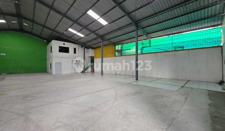 Disewakan Gudang Bagus di Jalan Raya Strategis 2