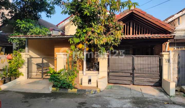 Dijual Rumah Second Strategis Lokasi Permata Pamulang