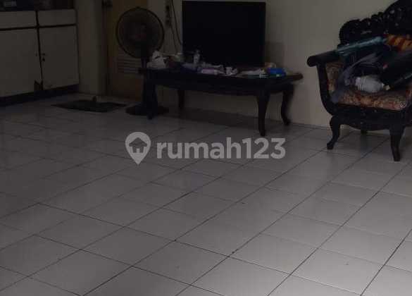 For Sale, Second-Hand House Located in Pamulang Village, Old Reni, Depok 2