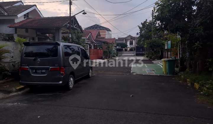 Dijual Rumah Second Strategis Lokasi Permata Pamulang 2
