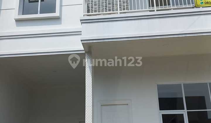 Dijual Rumah Dua Lantai Lokasi Ciputat 2