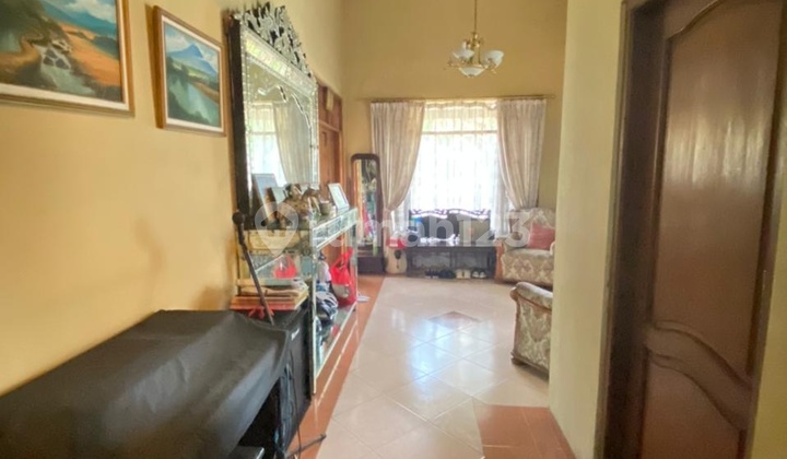 Dijual Rumah 2 Lantai di Cirendeu  2