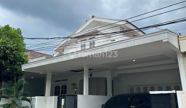 Rumah 2 Lantai Siap Huni di Bintaro Jaya Sektor 6 1