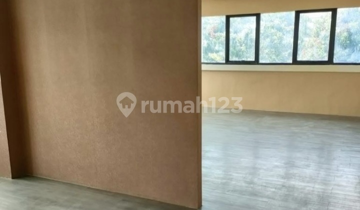 3-Story Shop House on Jl. Taman Margasatwa Raya, Pasar Minggu, South Jakarta 2