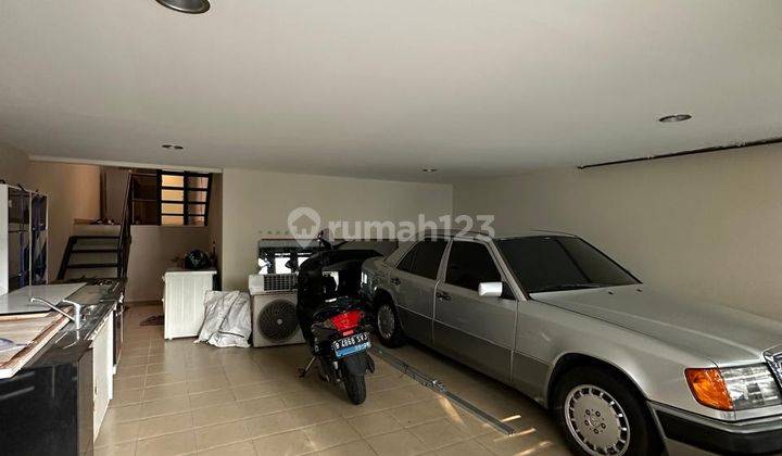 Rumah Modern Minimalis di Pondok Indah Area Wn 2