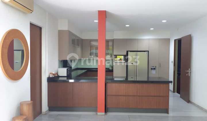 2-story house in the Elite Permata Hijau area - RN 2