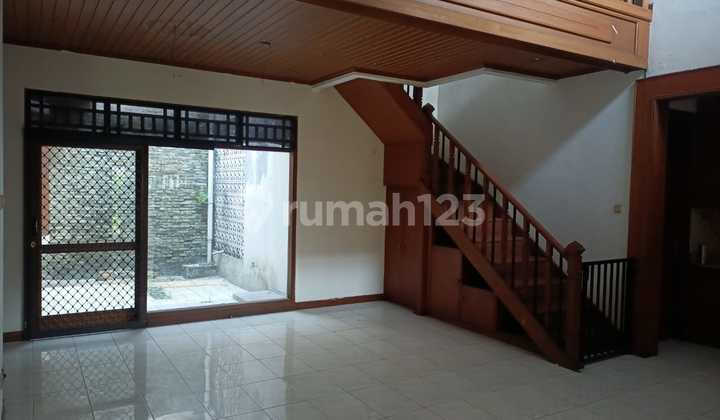 Rumah di Jl. Ciomas Kebayoran Baru- Mh