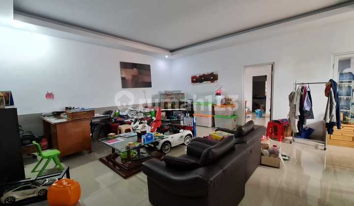 For Sale 3-Story Shop House on Jl. Taman Margasatwa Raya Pasar Minggu - Jl 2