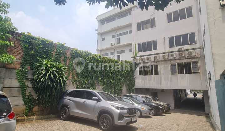 COMMERCIAL SHOPHOUSE Strategic Location Jl. Karang Tengah, Cilandak COMMERCIAL SHOPHOUSE Strategic Location Jl. Karang Tengah, Cilandak