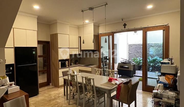 Rumah 2 Lantai di Pondok Indah Jakarta Selatan JL