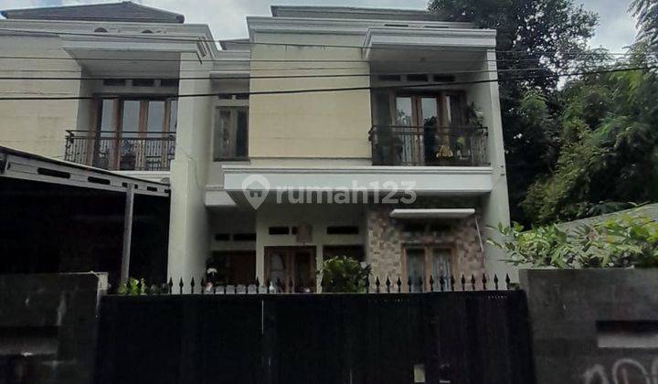  Rumah 2 Lantai Bintaro Jakarta Selatan UM 1