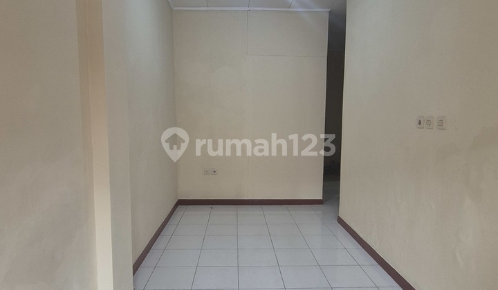 Rmh Murah 525Jt, 2Kt 1Km, Siap Huni di Perumahan Pondok Pekayon Indah, Bekasi 2