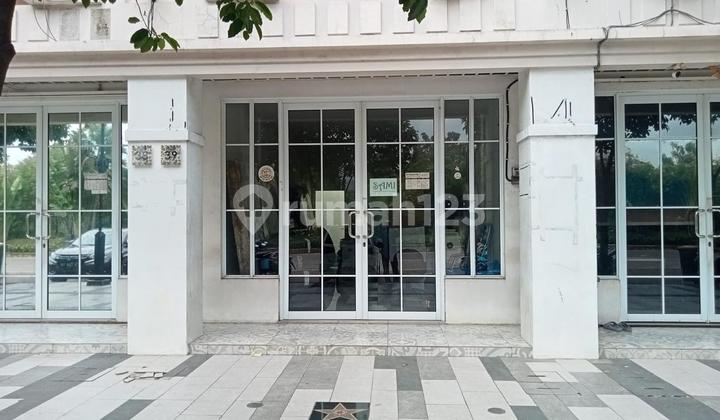 Ruko 3lt siap huni, di jl Movieland,Jababeka di dekat kawasan industri, President Univ