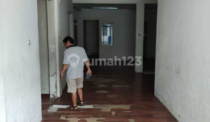 4 Ruko dan gudang , LT 703, Bgn 291, Tepi jl Narogong Ry, strategis, cocok utk usaha  2