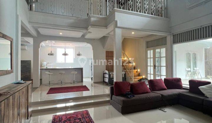 Rumah cantik di Cireundeu dekat lebak bulus jakarta selatan  1