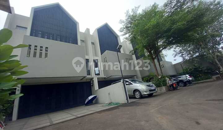 For Rent Nice house Cilandak Area 2