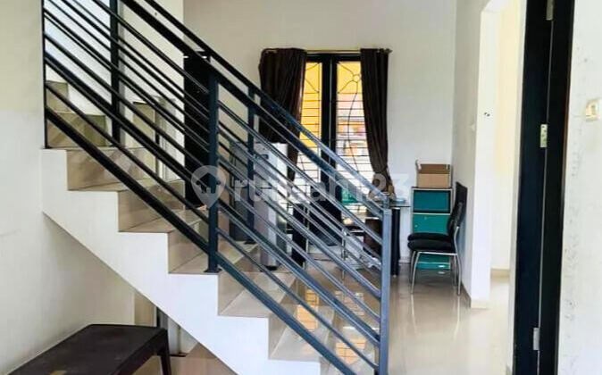 Dijual Rumah 2 Lantai Jl. Hidayah Tuanku Tambusai Pekanbaru 2