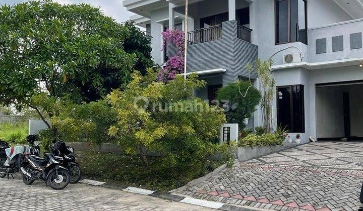 RUMAH JL. CEMARA ARENGKA KOMPLEK BELLA VISTA 1