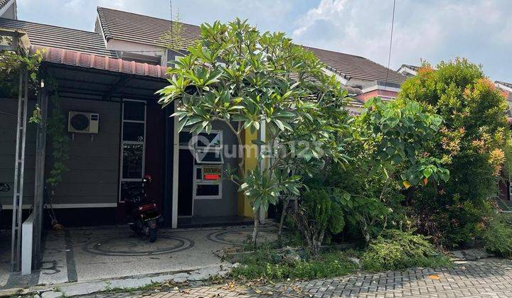 Dijual Rumah Jl. Hr Soebrantas Komplek King Park Panam Pekanbaru 1