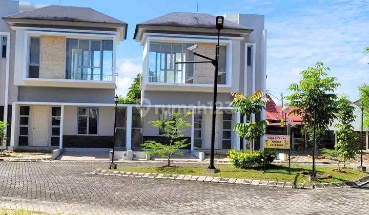 Dijual Rumah 2 Lantai Jl. Taman Sari Sudirman Pekanbaru 1