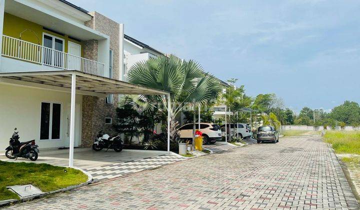 dijual rumah 2 lantai jl. sm amien gg sentosa pekanbaru 2