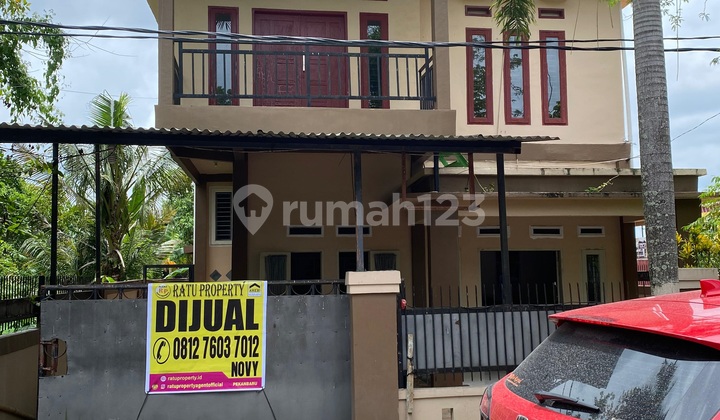 dijual rumah 2 lantai jl. rawa insani dekat bandara pekanbaru 