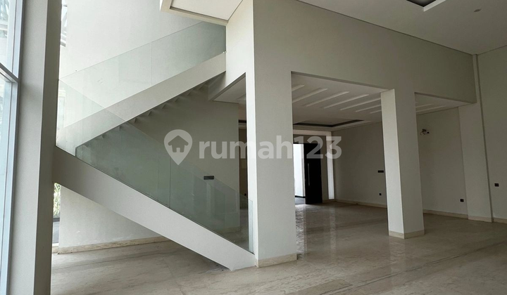 Rumah PIK1 Florence uk 13x20 3lt Hdp Utara Barat hrg 13,5M nego 2