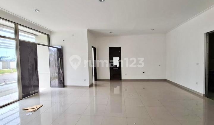 Affordable Miami House in PIK 2, Size 10x15, 2 Floors, Price 5.5M, KPR Available, SHM