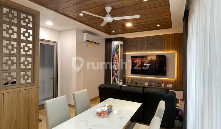 Rumah PIK 2 Hoek uk 8x10 2lt Sudah Renov hrg 4,6M