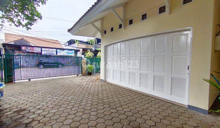 Dijual cepat Rumah dekat pintu tol Depok untuk usaha,cafe,kantor 2