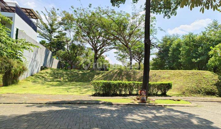 Kavling huk cantik samping infinity park di De Park BSD, Selatan 1