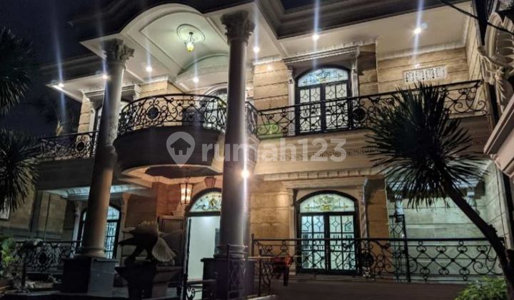For Sale Luxury House in Menteng area Central Jakarta 2