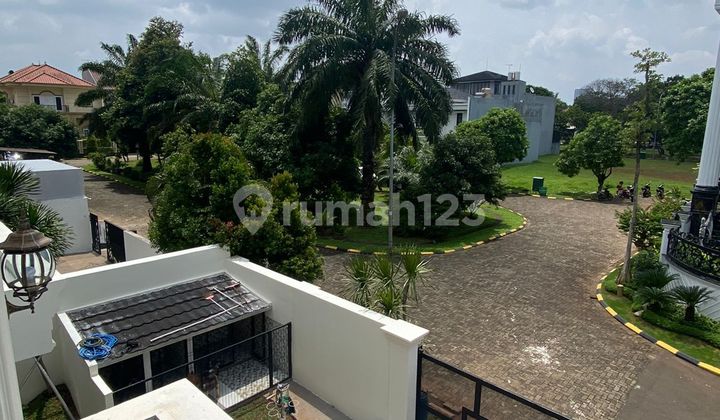 Dijual rumah nyaman Puspita Loka depan taman dekat Al Azhar BSD 2