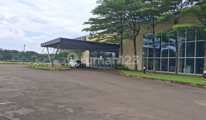 Business/Office/Gallery/Showroom Space in Grand Boulevard BSD Commercial