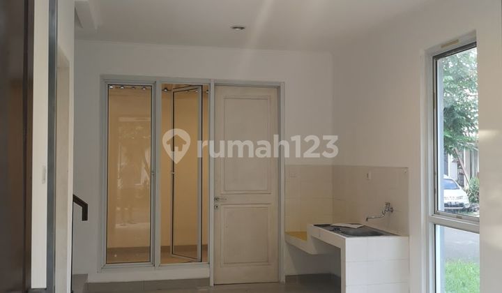 House in Milano Village Gading Serpong Ready to Live Easy Access 2