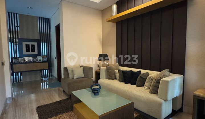 Ready-to-Occupy House in Green BSD, Strategic Location, Complete Facilities, Comfortable 2