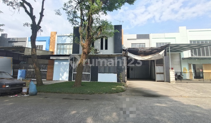Ready-to-Use Warehouse in Taman Tekno BSD Warehouse Area with Easy Access