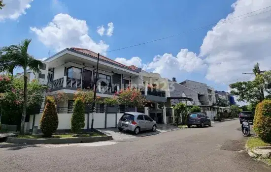 Rumah Minimalis Dan Siap Huni Lokasi Bagus di Puri Indah Jakarta Barat 1