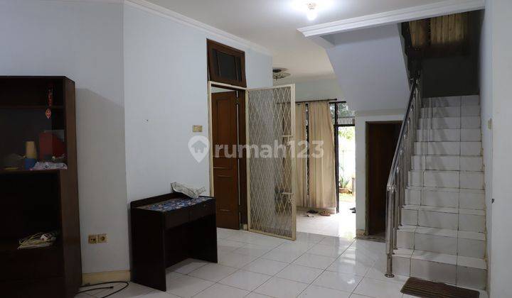 Rumah 2 Lantai Area Perkantoran lokasi Premium Rumah 2