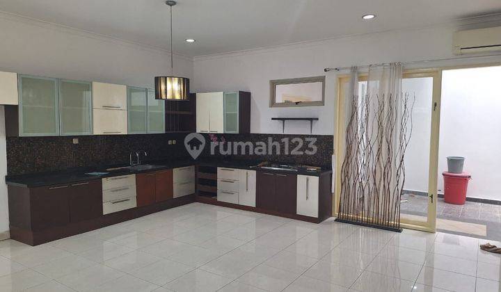 Rumah Puri Media Siap Huni Rapi Bagus  Lt 144 H Utara Rumah SHM 2