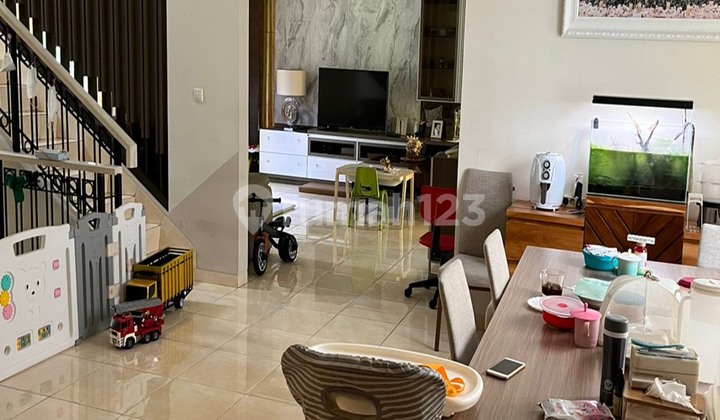 Rumah Bagus Semi Furnished Rumah Bagus Semi Furnished