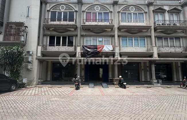 Ruko Penghasil Uang Samping Jalan Raya